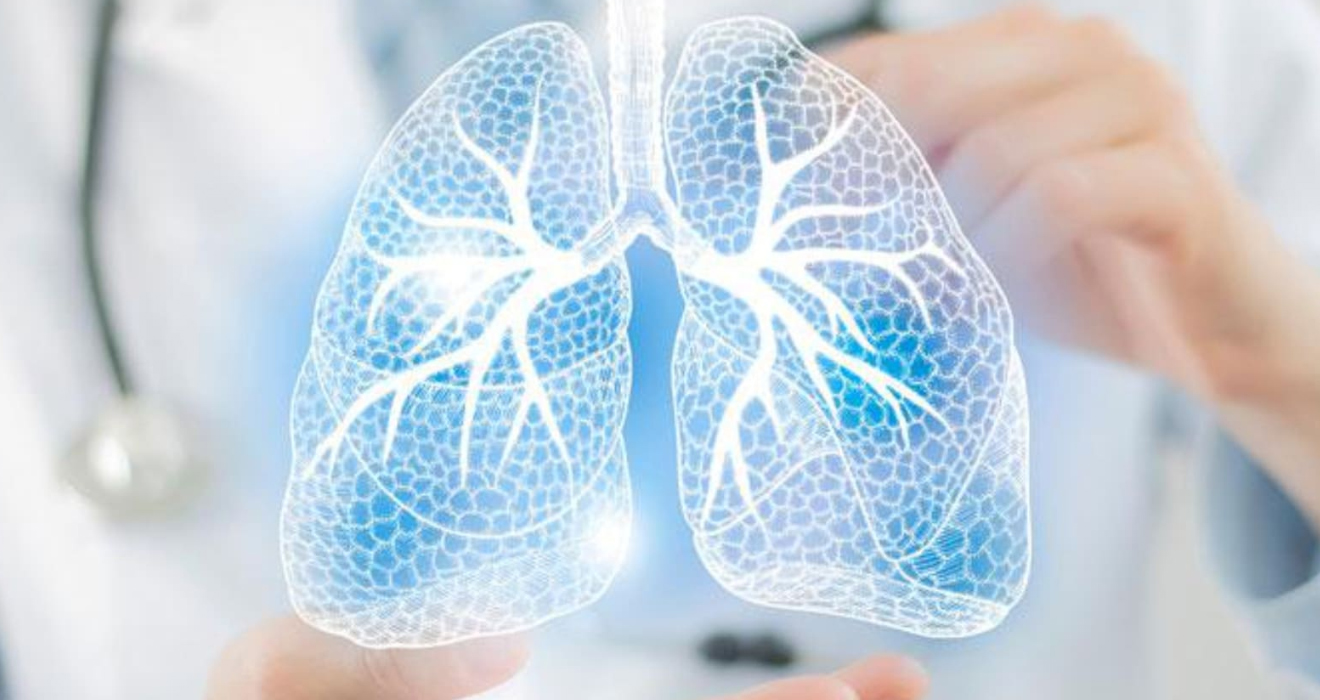 Pulmonologist performing lung function test at Sri Ambal Health Care