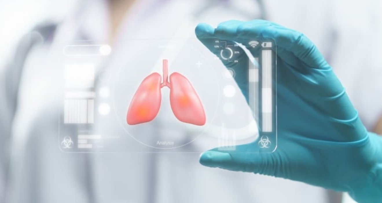 Lung specialist diagnosing patient with respiratory disorder in Ayapakkam